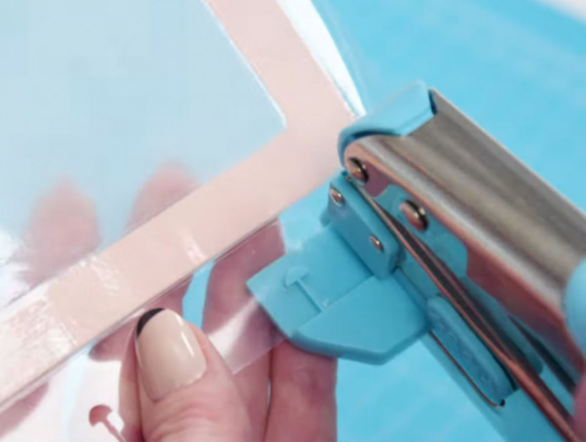 Crop a Dile - Alicate We R Crop-A-Dile Power Punch Disc Punch - Imagem 4
